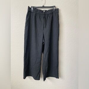 Hollister Ultra High-Rise Black and White Stripes Flowing Wide Leg Pants Size XL
